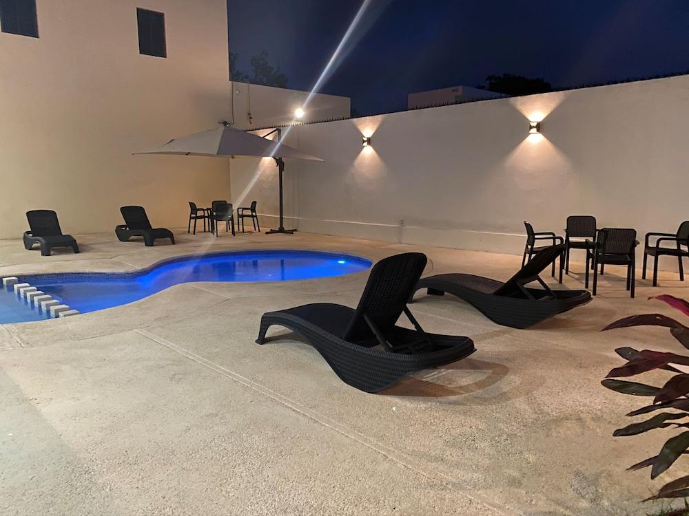 Hotel Ambra 신데 델 카르멘 외부 사진