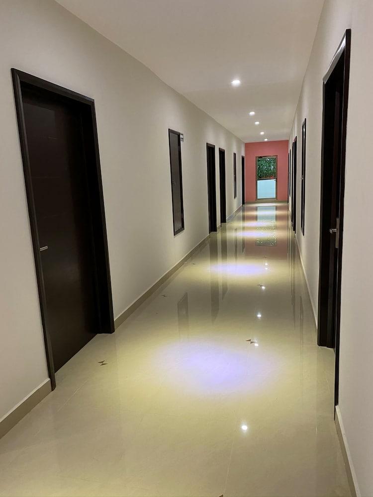 Hotel Ambra 신데 델 카르멘 외부 사진